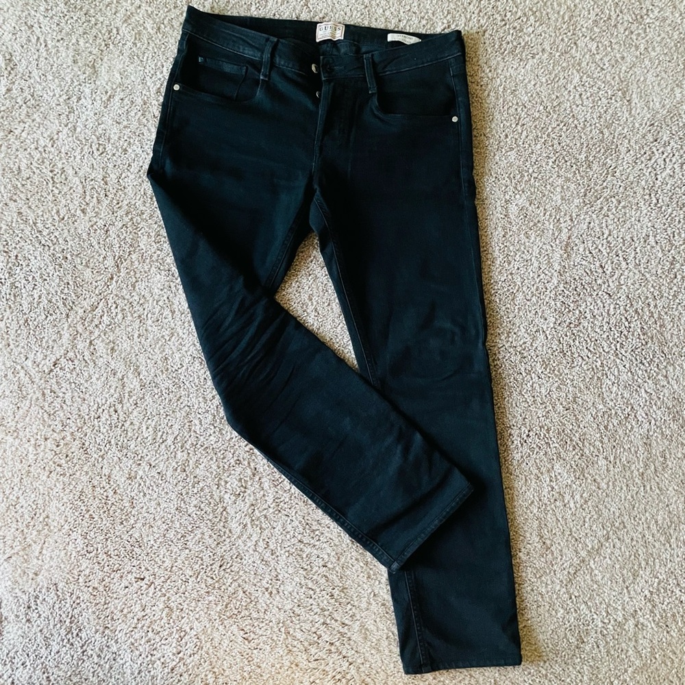 Guess men’s black slim straight jeans